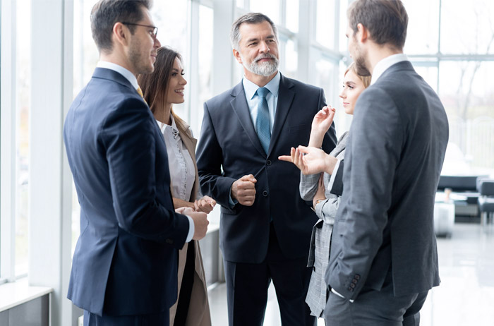 home-about-us Expert Advisors